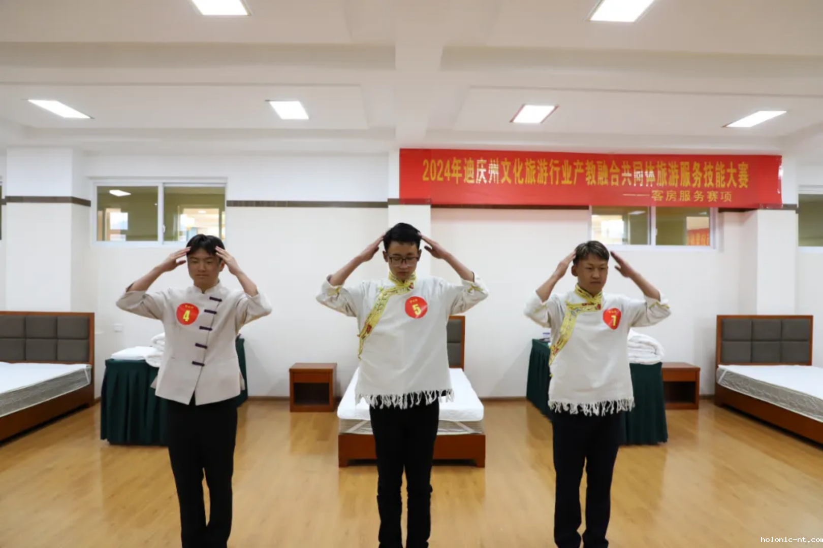 国际米兰俱乐部官网｜匠心筑梦 技能成才—迪庆州第二届职业技能大赛暨产业工人技能竞赛在letou米兰国际赞助开赛(图7)